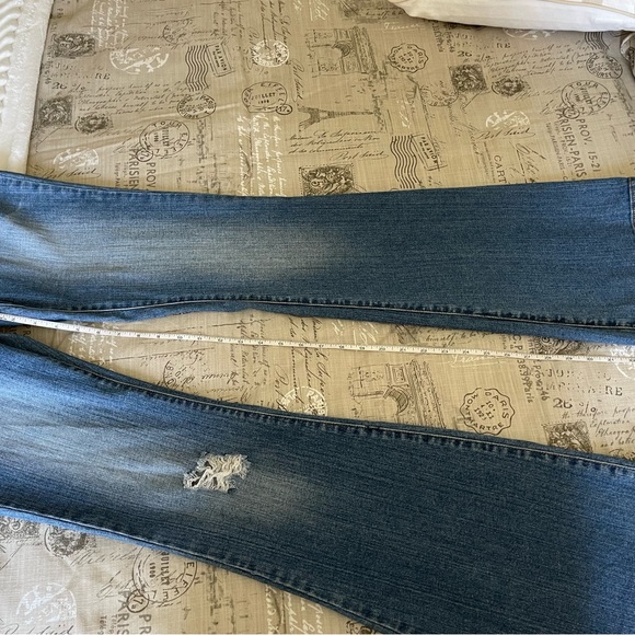 Billabong Flare Distressed Jeans, Sz 7L - Picture 9 of 13